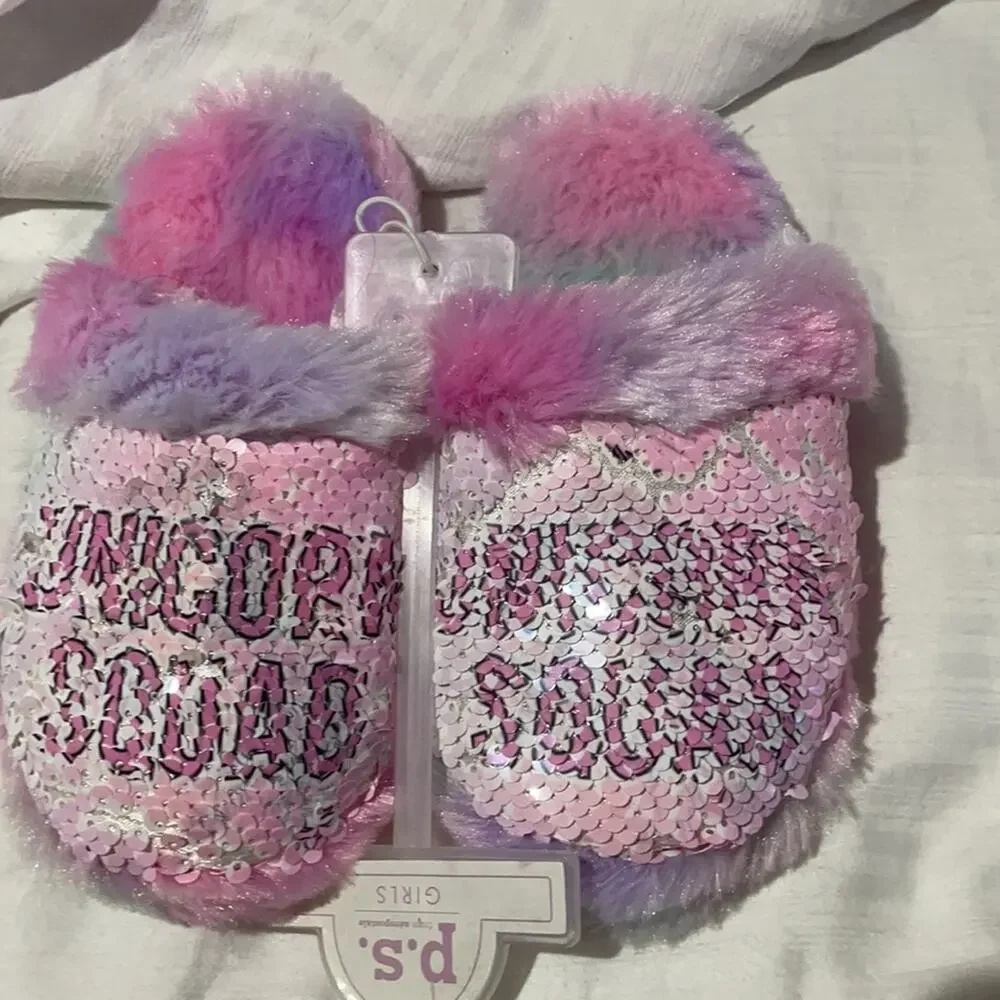 Aeropostale 11/12 slide on slipper sequined that flips NWT and perfect unicorn